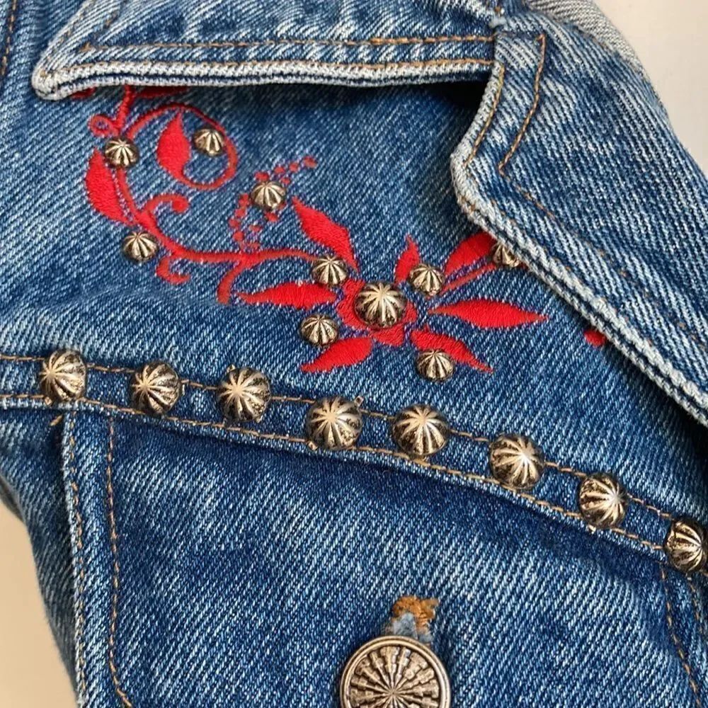 Silver river  denim jacket - Picture 2 of 8